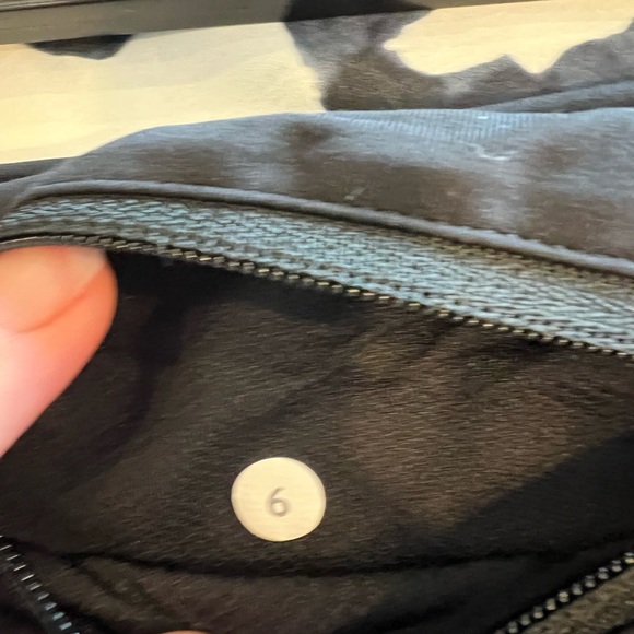 Lululemon Run: Inspire Crop II *All Luxtreme (Print) Granite Black Mojave Tan - Picture 10 of 11